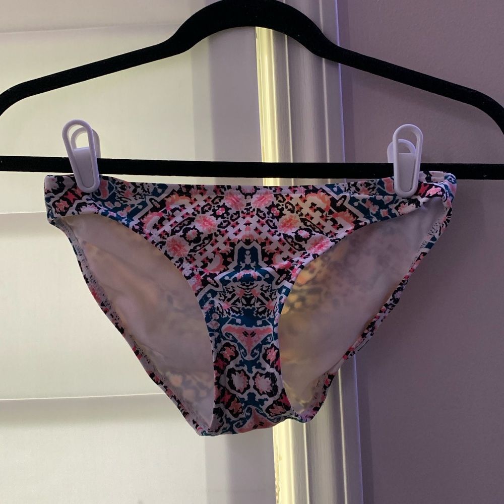swimsuit bottoms